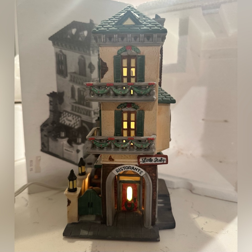 Department 56 “Little Italy Ristorante”